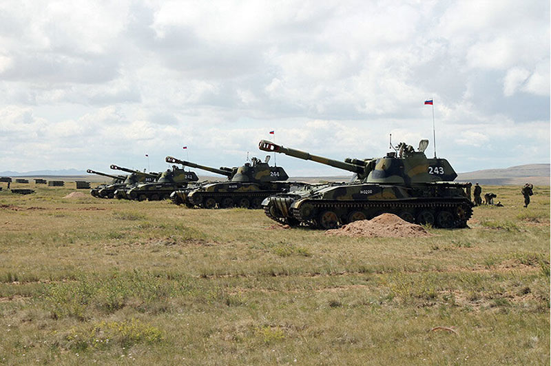 疑似99大改坦克出战上合军演_军事频道