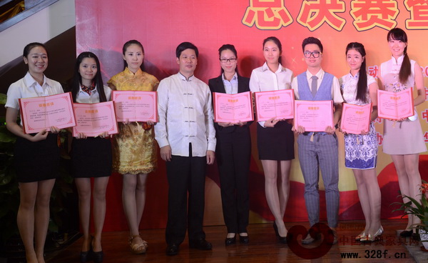 东成红木举办大学生家具导购大赛受瞩目