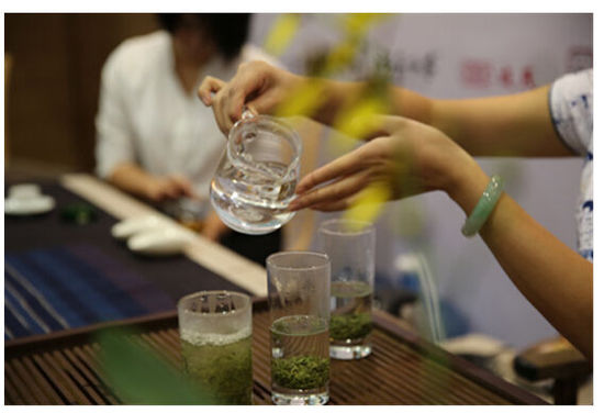 品茶·听茶·话茶 正点茶会异彩绽放