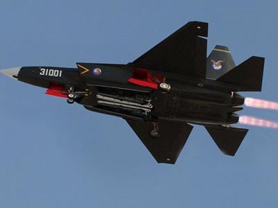 专家:歼31换发动机后性能将超F35C 抄袭论无