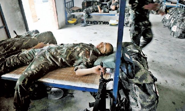 世界 最强特种兵 首度 曝光 :化身魔剑堪称战场幽