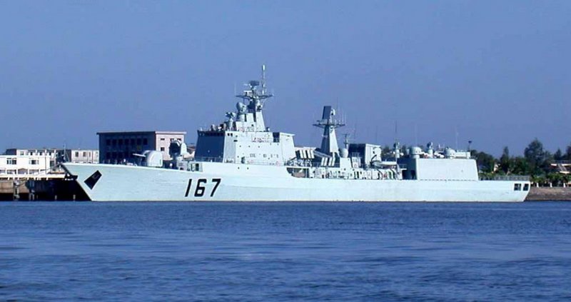 海军167深圳舰最新改装动态 主桅杆已拆除