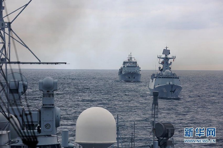 中国与丹麦海军首次联演 隐身战舰齐出_军事频